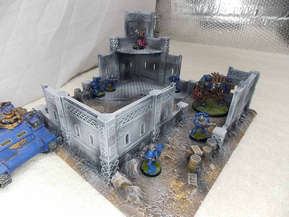 WARGAMING TERRAIN PAINTED BUILDING