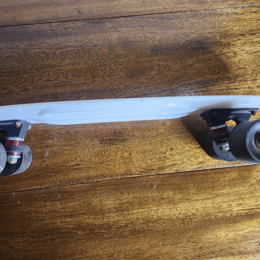 OLD SKATEBOARD Unbranded Good Preowned Condition