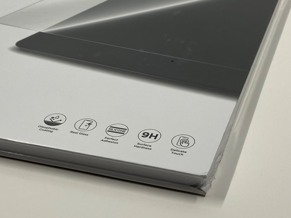 Spigen GlasTR Slim Screen Protector for MacBook Pro 16" M4 Pro/Pro Max M3/M2/M1