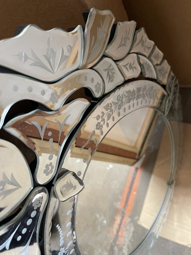 Ernhart Oval Venetian-Style Mirror