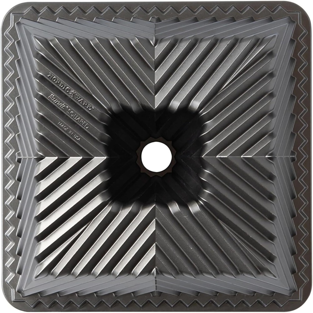 Bundt Squared Pan, 10 Cup, Graphite