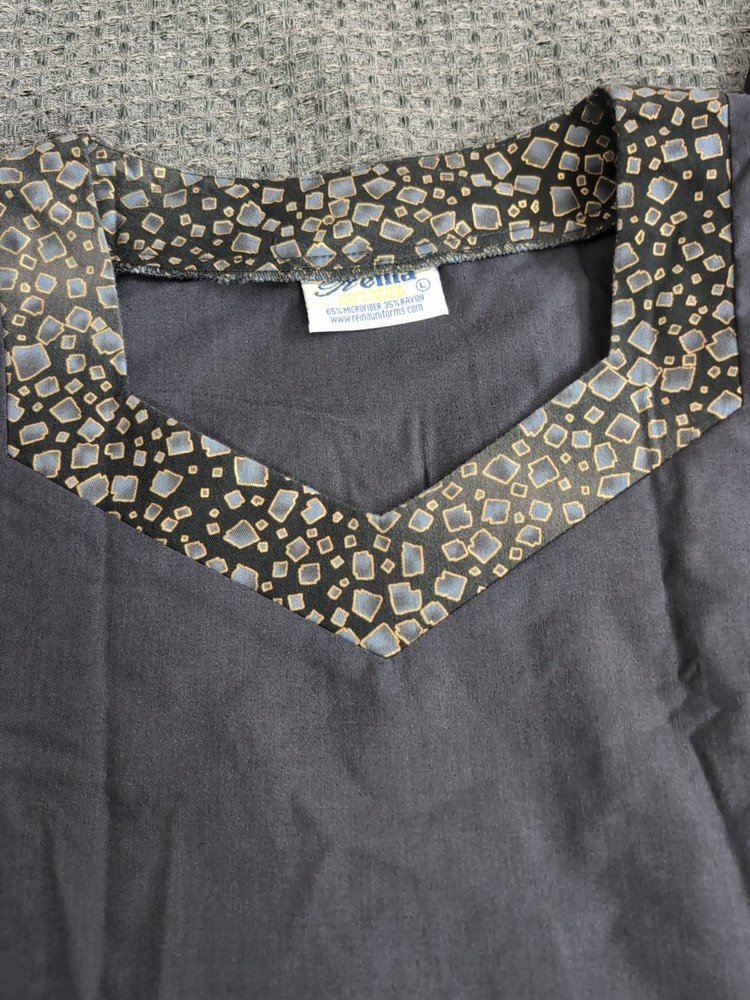 REINA UNIFORMS Scrub Set Black & Gray Large Top Medium Pants