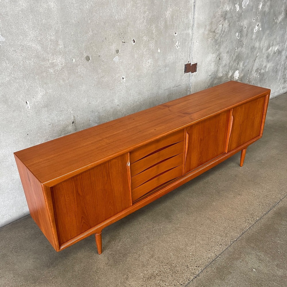 Mid Century Danish Modern Teakwood Sideboard