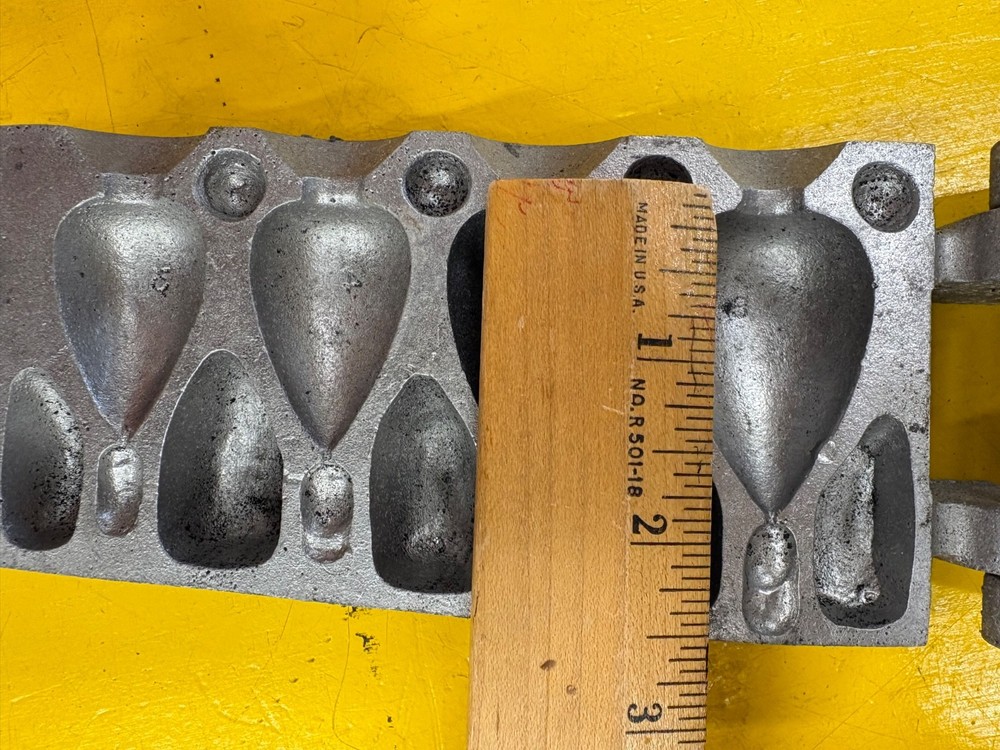 HERTER'S JIG SINKER MOLD MODEL 4A9 VINTAGE