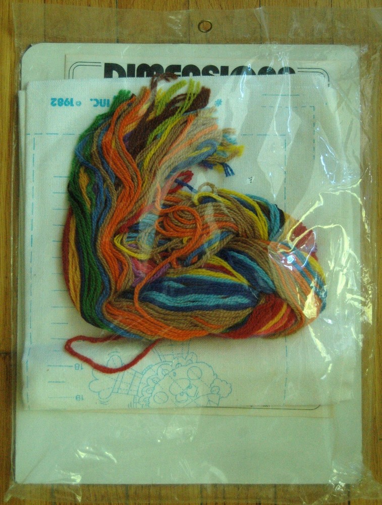 DIMENSIONS CREWEL KIT- CIRCUS GROWTH CHART Sealed