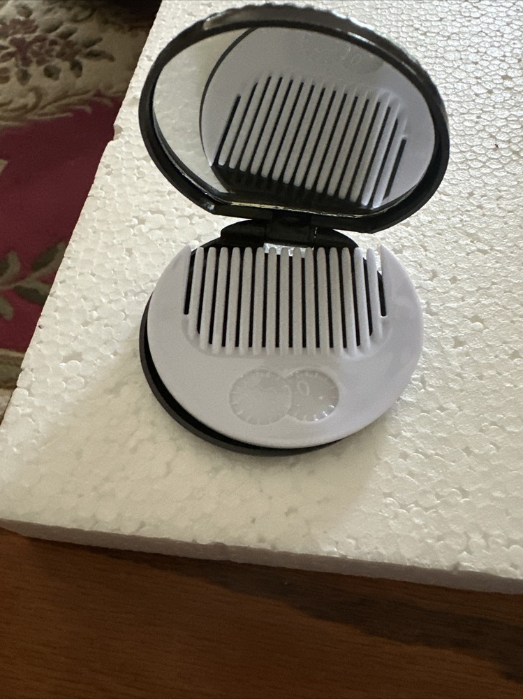 “OREO” COOKIE” Adorable Mirror/comb Compact That Looks Real!