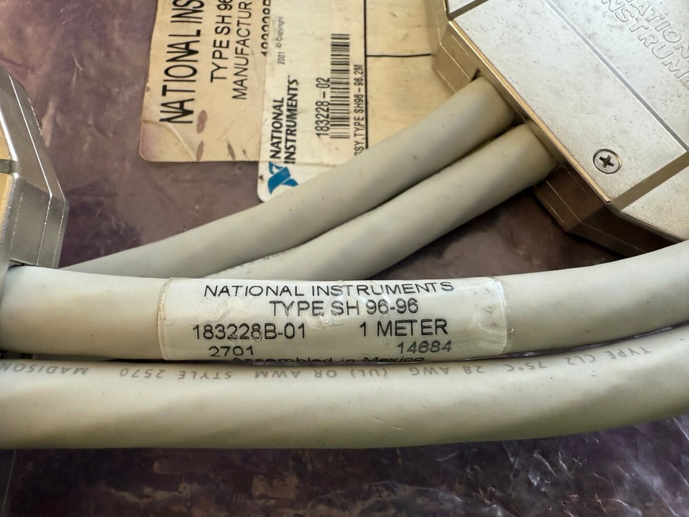 National Instruments 183228B-01 1 Meter Cable