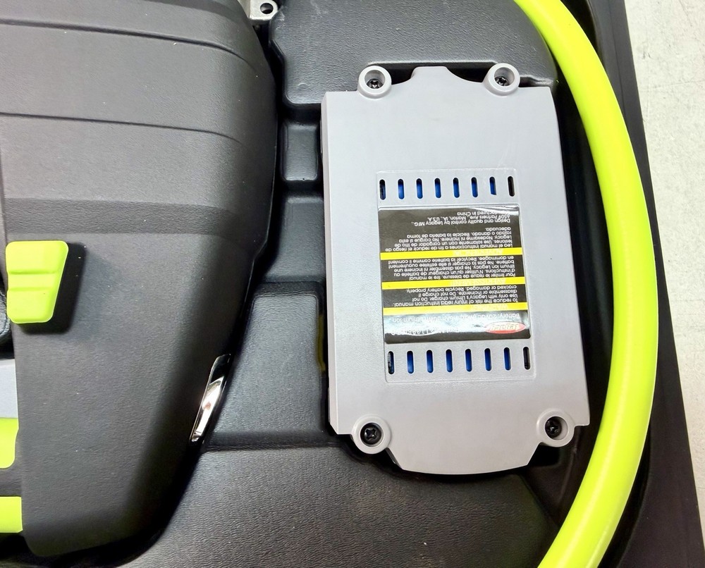 Alemite Flexzilla Grease Gun