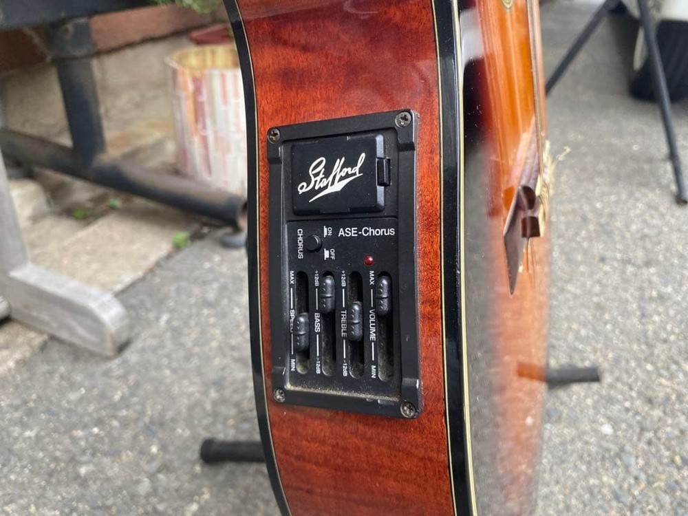 Stafford SSC450 Electro Classical Guitar With Nylon Strings, Used