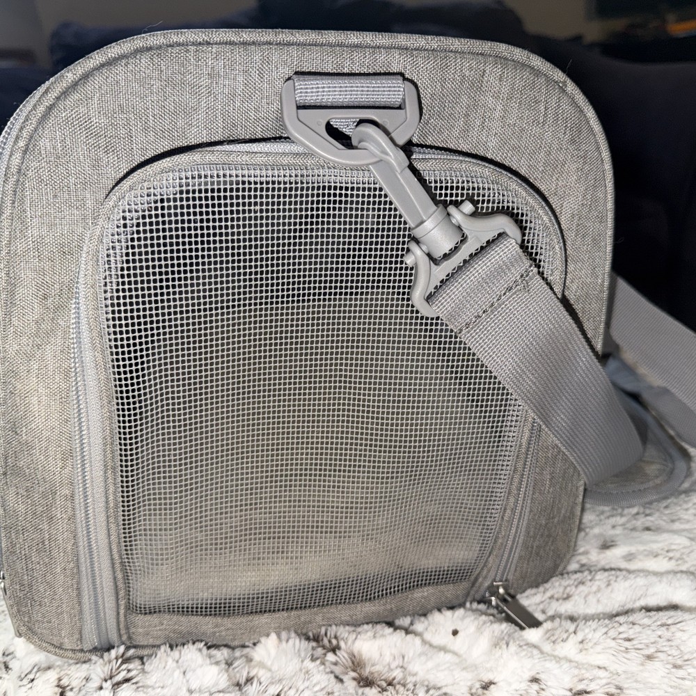 Travel Pet Carrier for Cat Dog Grey, Medium Size Soft-Sided Mesh