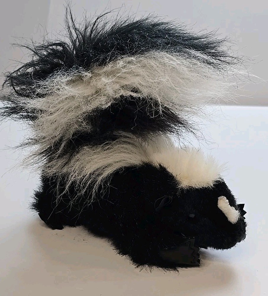 Folkmanis Skunk Hand Puppet Black White Plush  Realistic Puppet Soft Toy