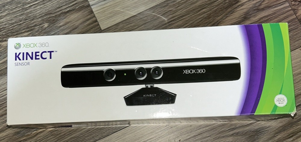 Microsoft Xbox 360 Kinect Motion Sensor 1414 Complete in Box