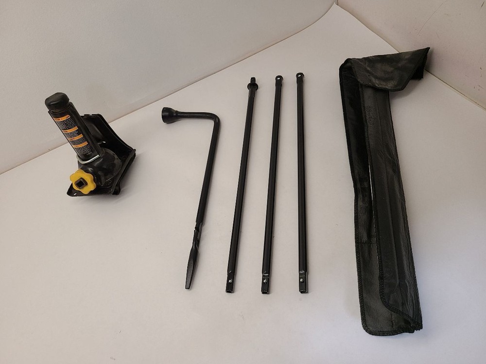 2015 CHEVROLET SILVERADO 1500 Jack