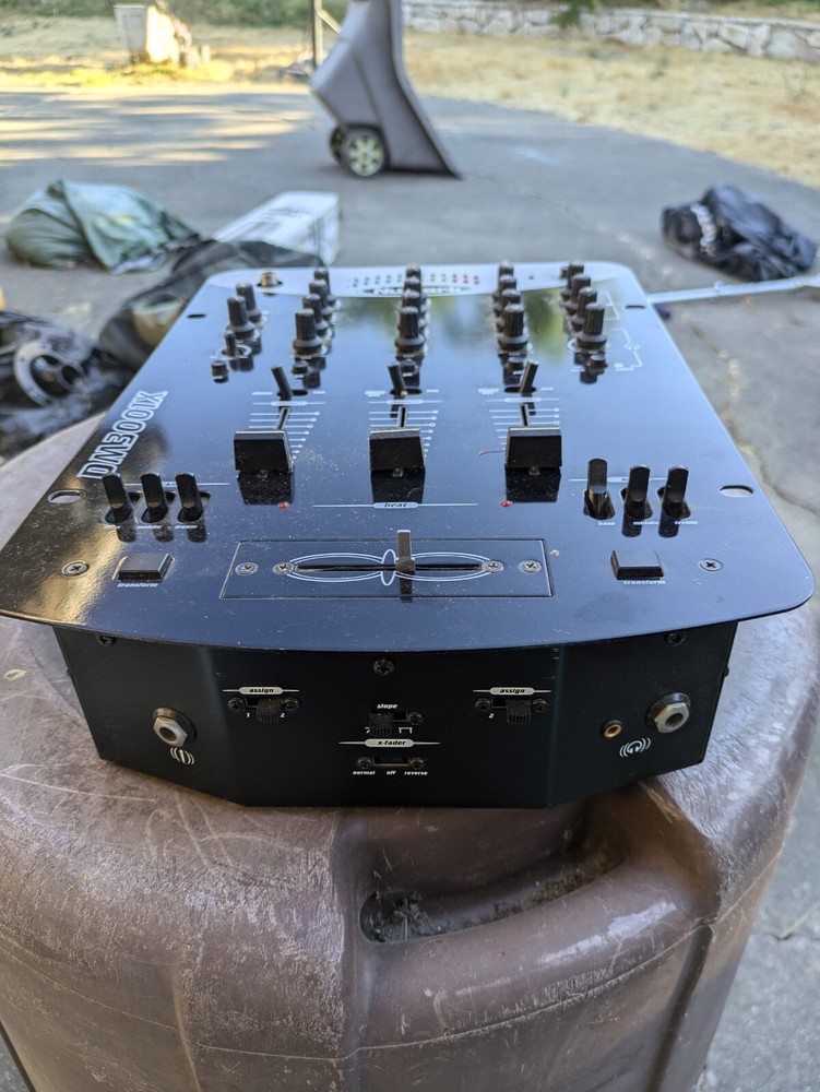 Numark DM3001X - Mixer