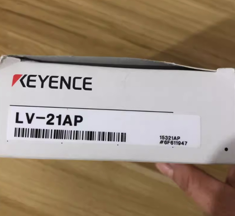 1PC New KEYENCE LV-21AP Sensor