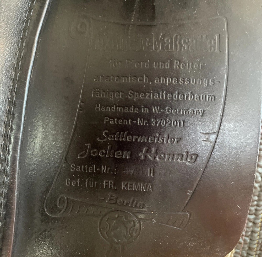 17” HENNIG Sofa Dressage Saddle