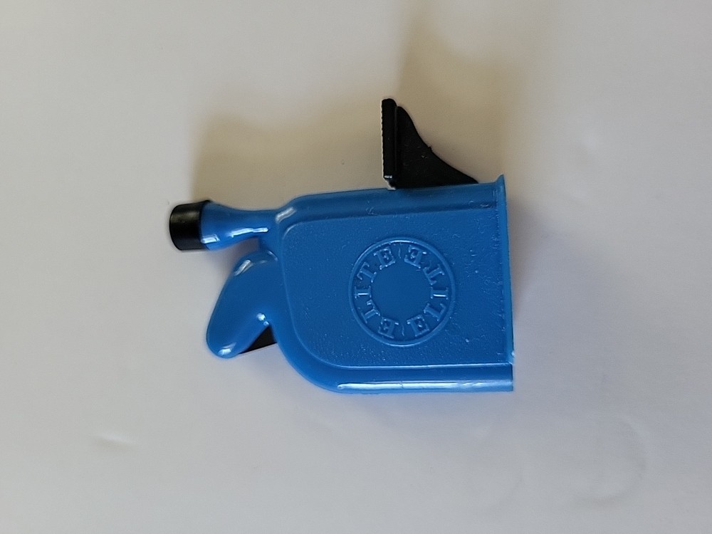 Vintage Blue Elite Automatic Needle Threader Sewing Threading Italy