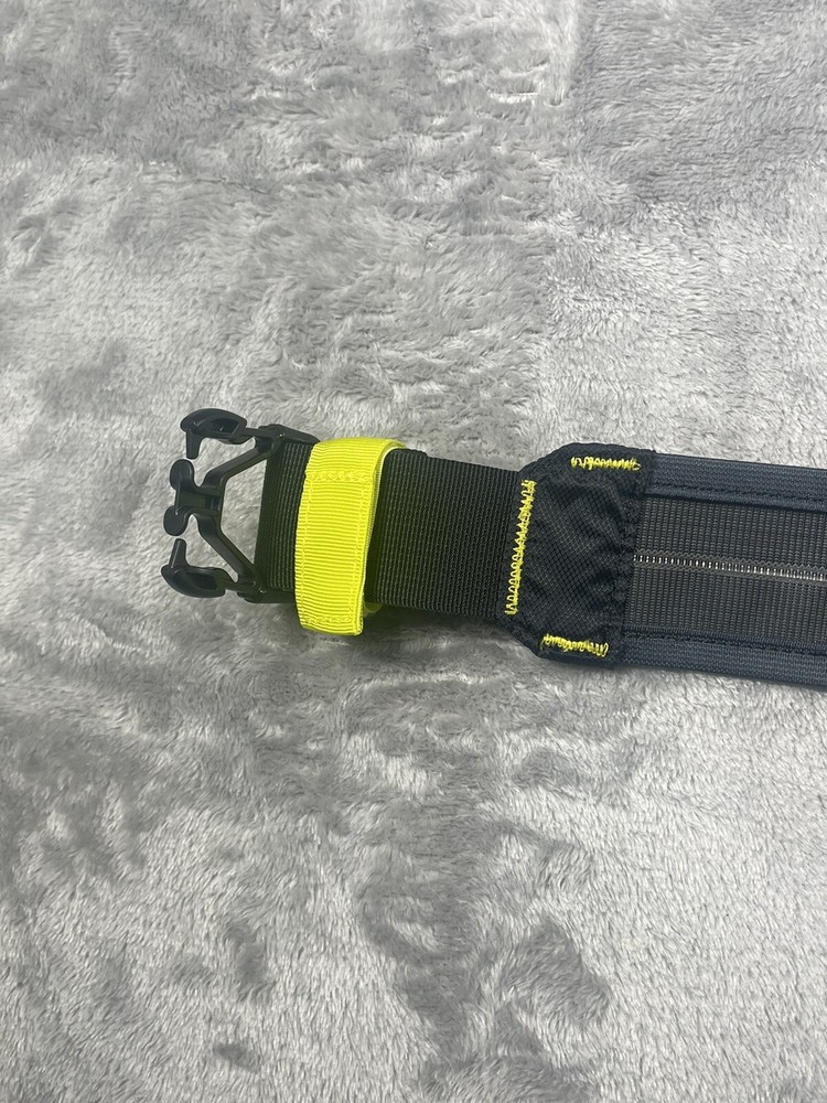 Nathan Hydration Belt Adjustable Gray No Bottles Preowned