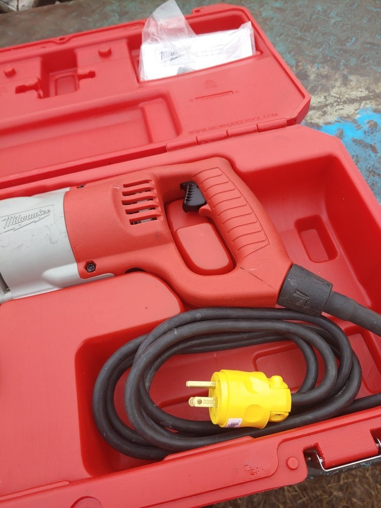 MILWAUKEE 3107, 1/2" Right-Angle Drill Kit