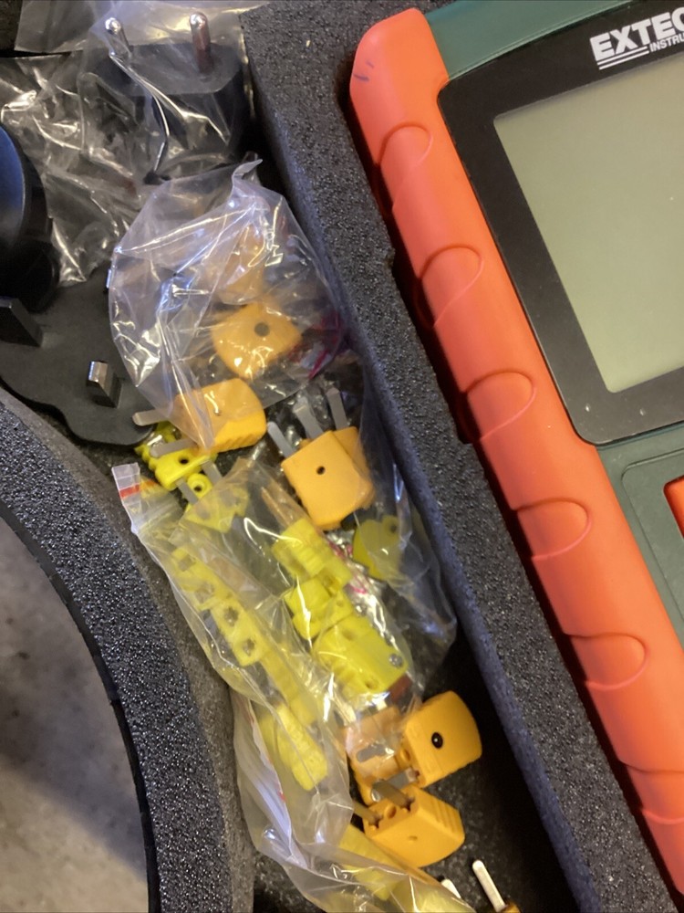 EXTECH 12-Channel Thermocouple Datalogger TM500