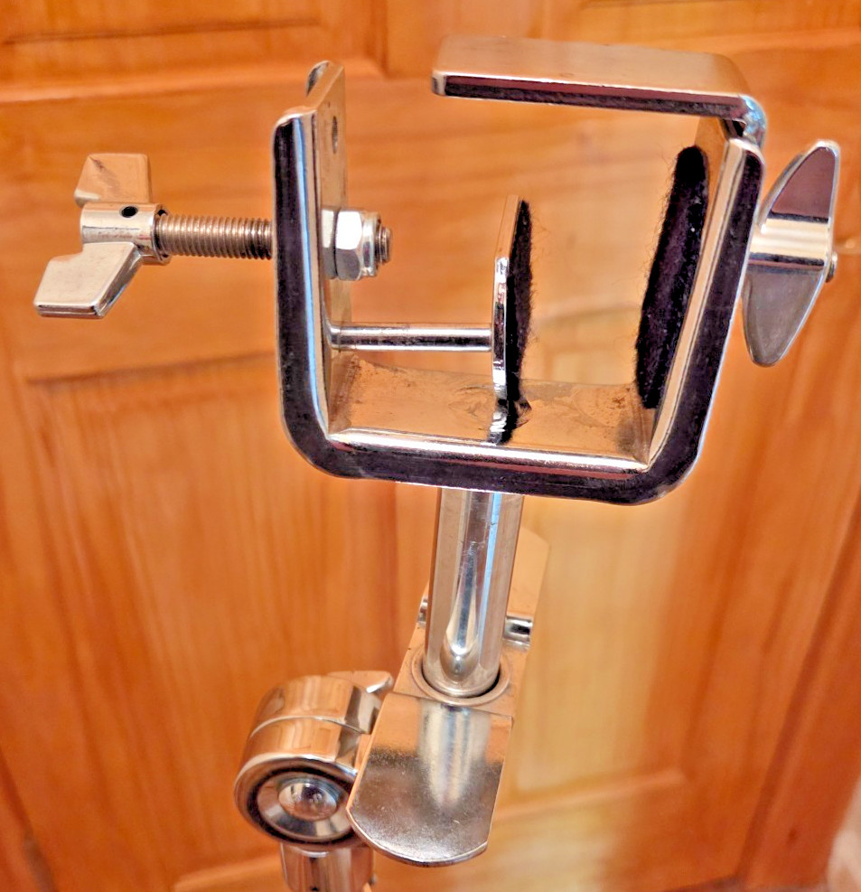 Sound Percussion Labs Baja Percussion Tripod Bongo Set One Wing Nut Missing