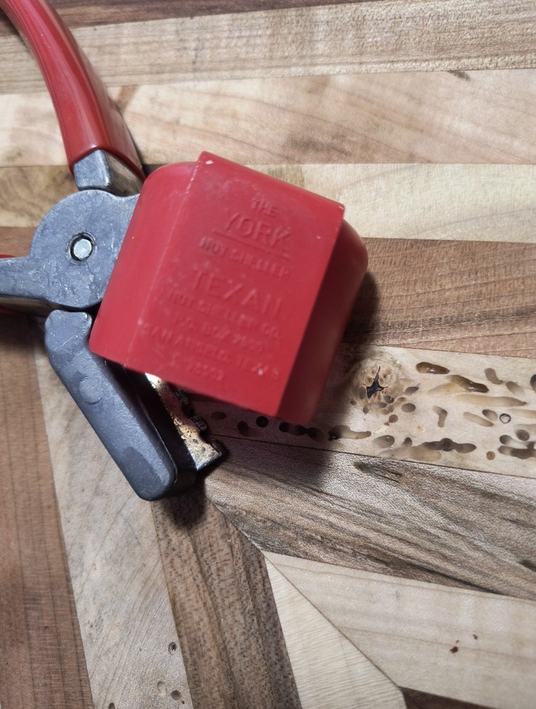 The Texan York Nut Sheller - Nut Cracker
