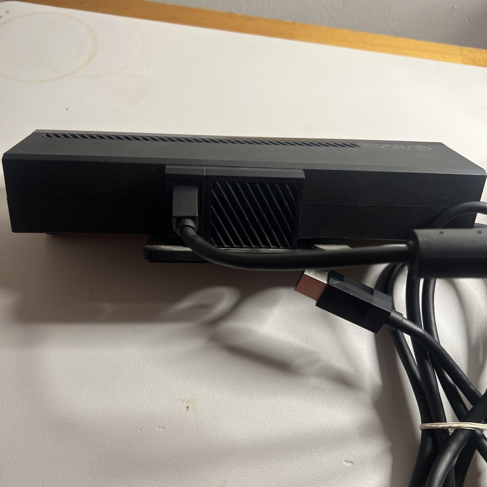 Microsoft Xbox One Kinect Sensor Camera Motion Controller Model 1520 Black