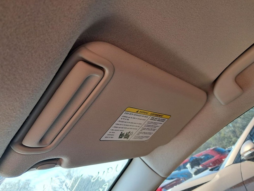 VERSA 2020 Glove Box 4837543