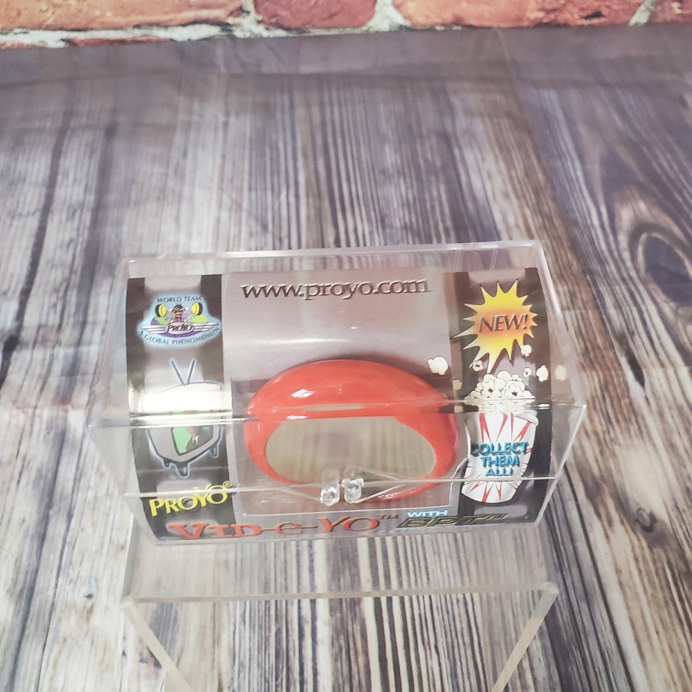 Playmaxx Vid-E-Yo 1999 Yo Yo Proyo Red