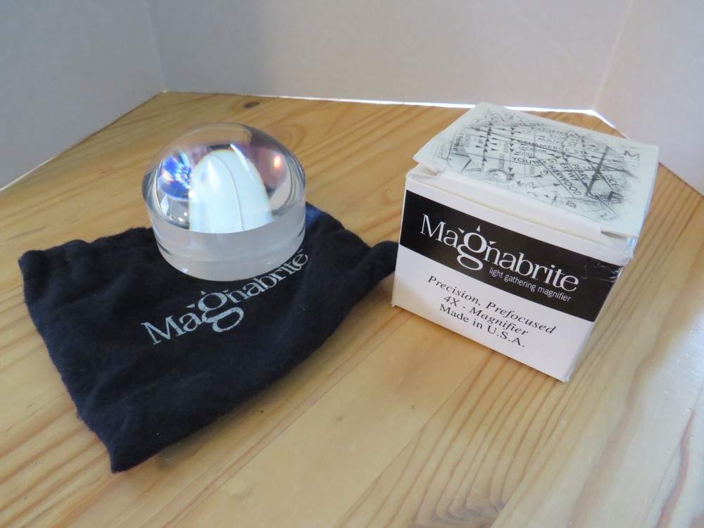 Magnabrite Light Gathering Precision, Prefocused Magnifier 4X, Size 2.5"
