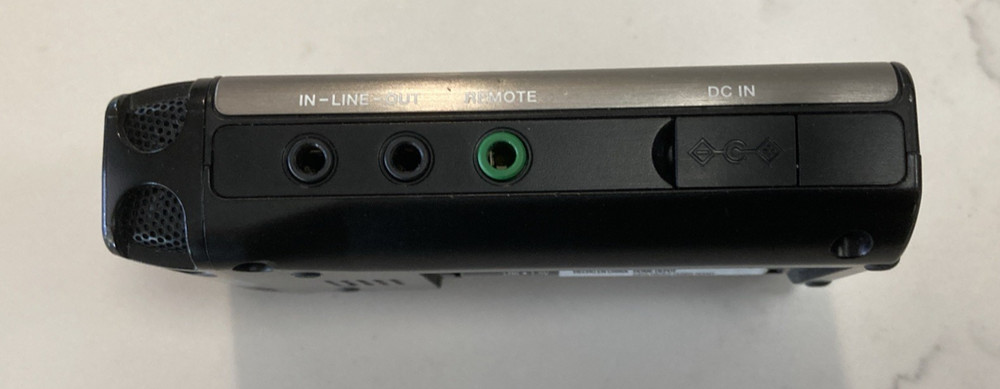 Marantz PMD620 Digital Handheld Recorder With Soft Case And Power Adapter