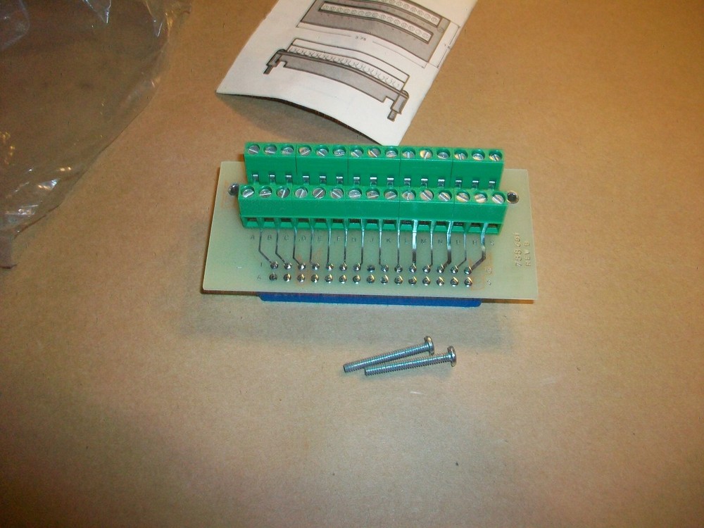 Cincinnati Electrosystems BCD Adaptor  Model 788   NEW