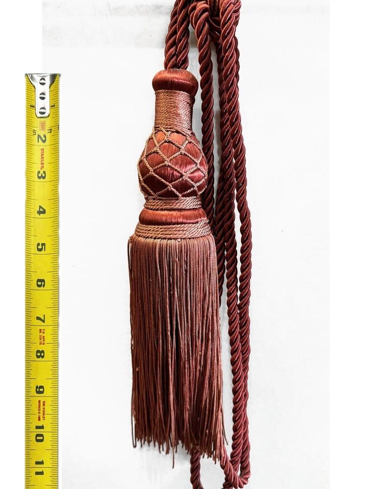 1 tieback with 1 tassel- Red- Mushroom