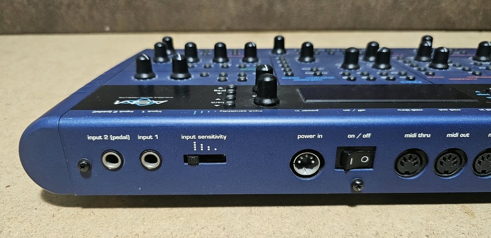 Novation Nova Polyphonic Synthesizer w/ Analogue Sound Modelling -Untested-