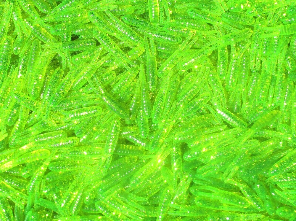 25ct CHARTREUSE SILVER FLAKE 1.5" SPLIT TAIL BEETLES Crappie Baits Panfish Lures