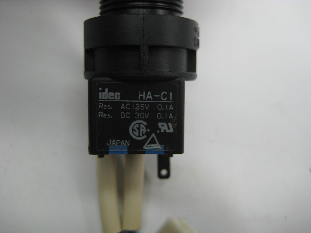 IDEC HA-CI SWITCH KEY (AS PICTURED) NSNP