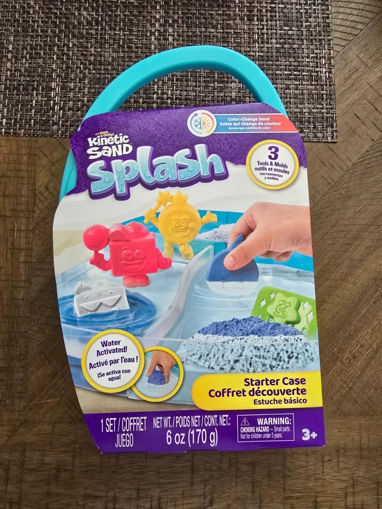 Kinetic Sand Splash Starter Case with 6oz Color-Change Play Sand 3 Tools & Molds