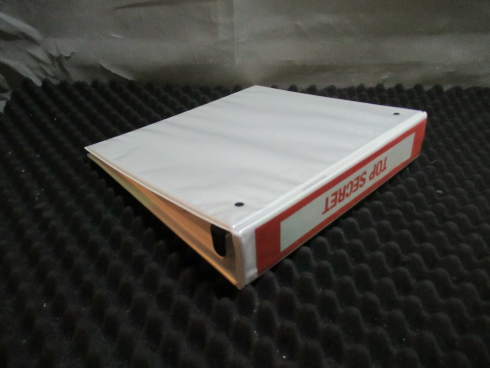 SUICIDE SQUAD TASKFORCE-X FOLDER , AMANDA WALLER'S TOP SECRET FILE BINDER COA
