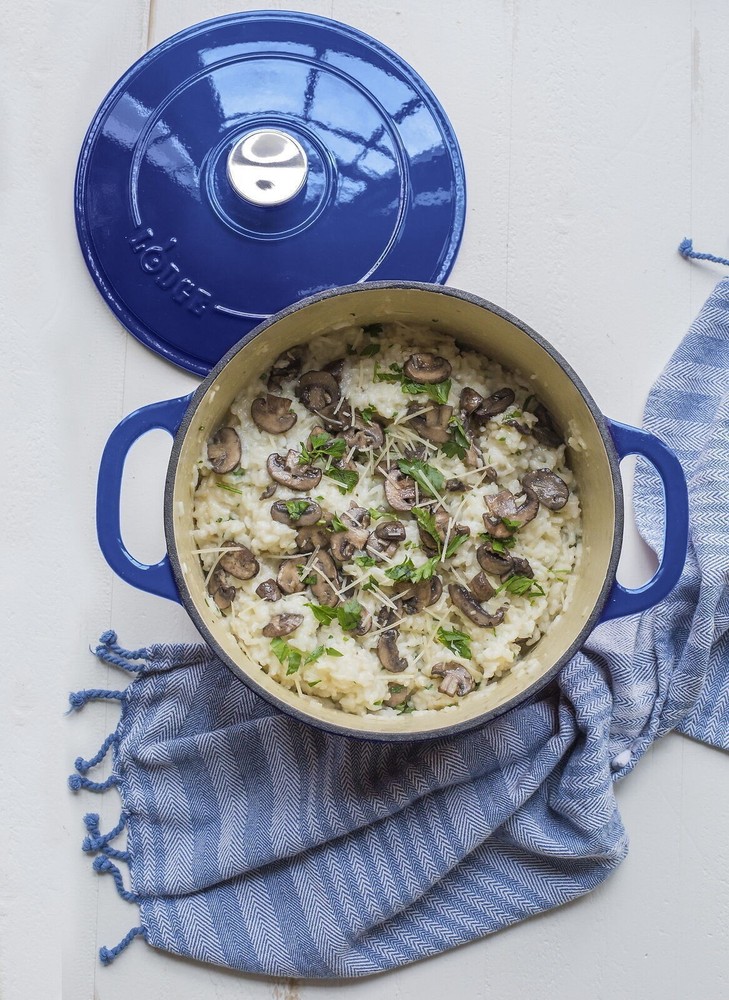 Cast Iron Enameled Dutch Oven W/ Loop Handle Induction Kitchen Cookware 5.5 Qt