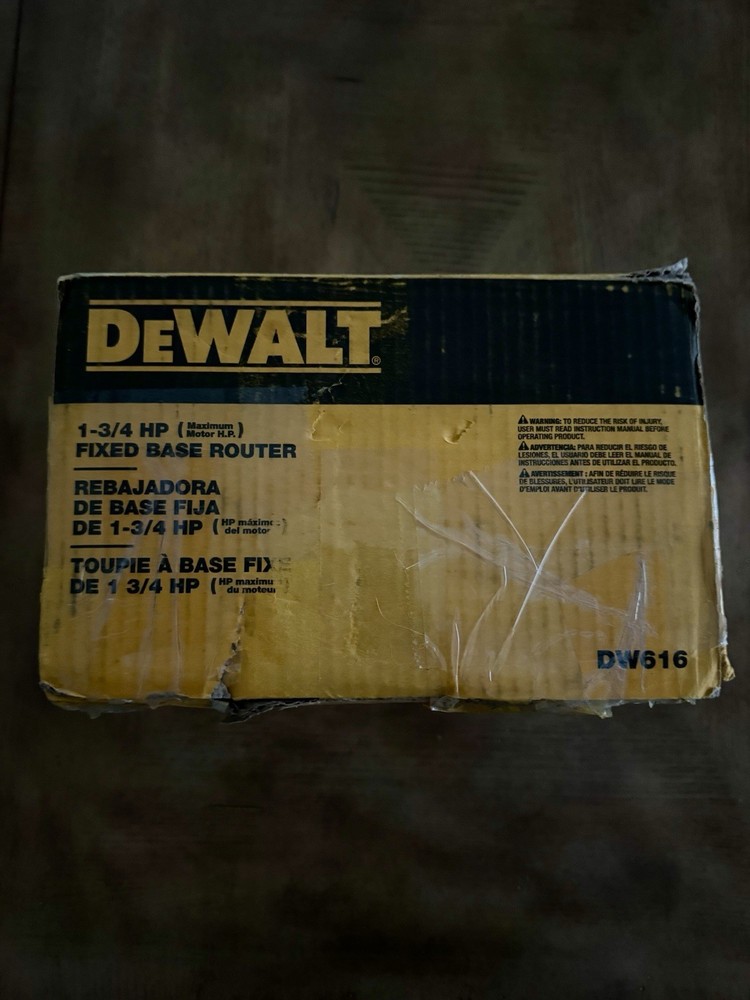 DeWalt DW616 1-3/4 HP Router – Powers On – See Notes