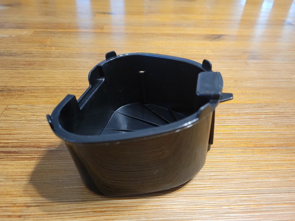 Dash DCBB300 Iced Beverage Maker Black Plastic Filter Basket Holder