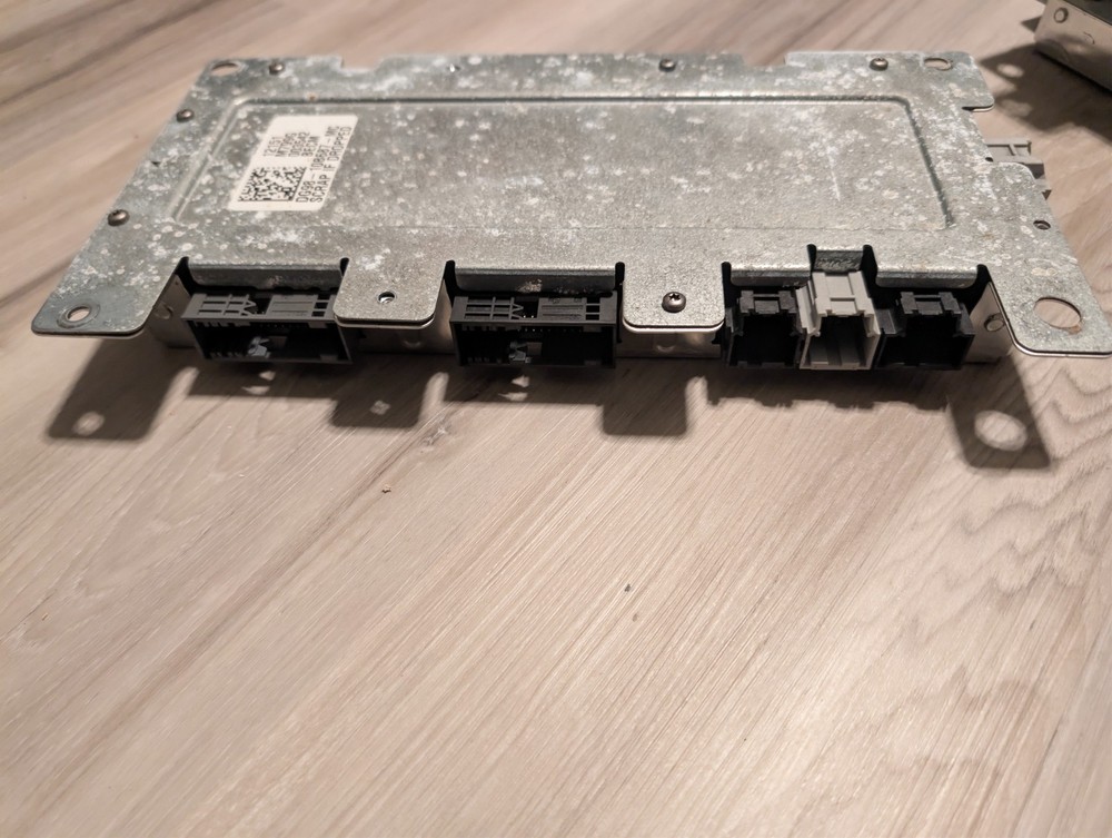 FORD Hybrid Battery Control Module