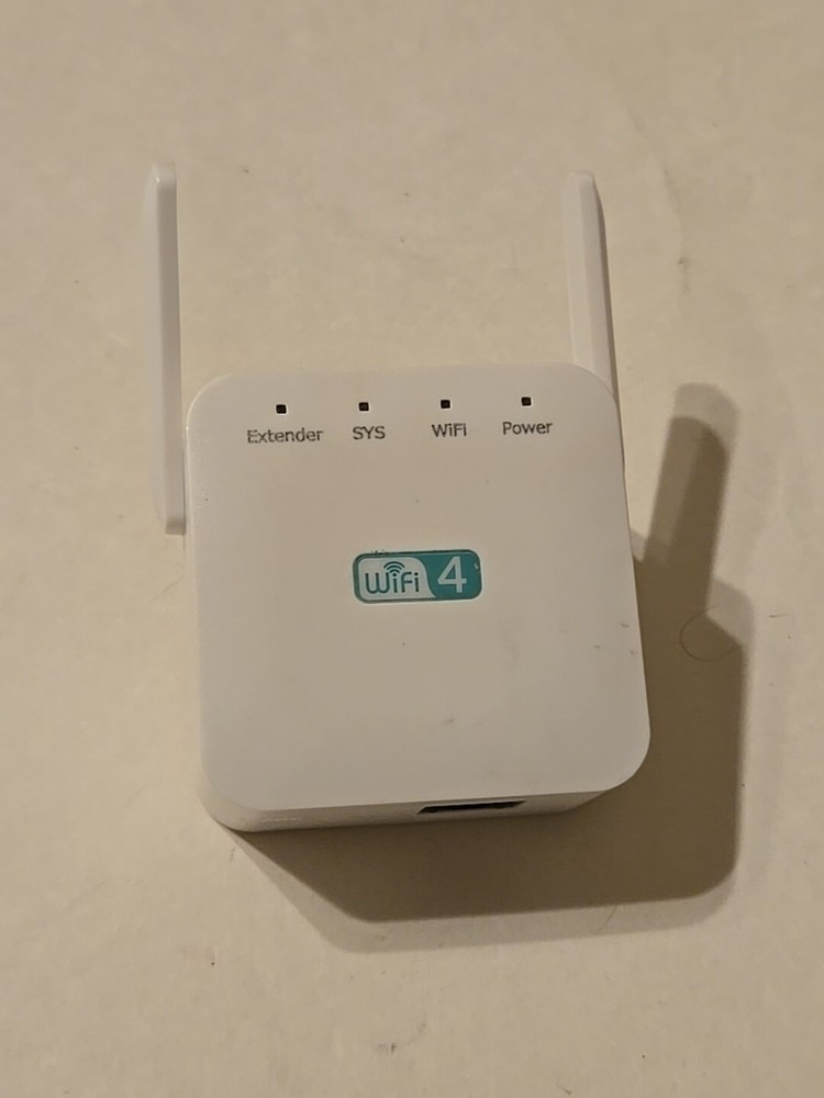 Wireless Range Extender Wifi Repeater 300 MBPS White Electronics Internet Used