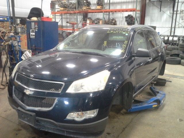 2009 Chevy Traverse Passenger Front Headrest Only Gray Cloth
