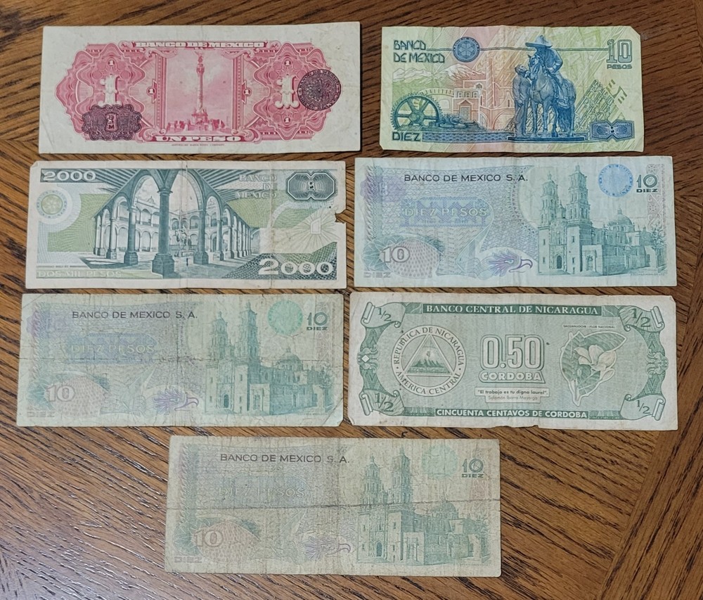 World banknote lot from Mexico, Nicaragua.