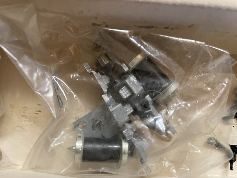Ho Diesel Train Engine Powered B Unit / Old Stock