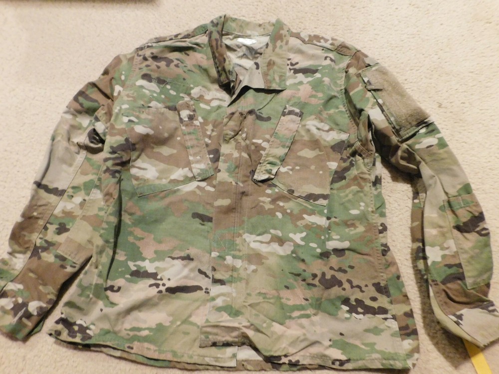 US ARMY OCP COAT SZ MEDIUM - SHORT