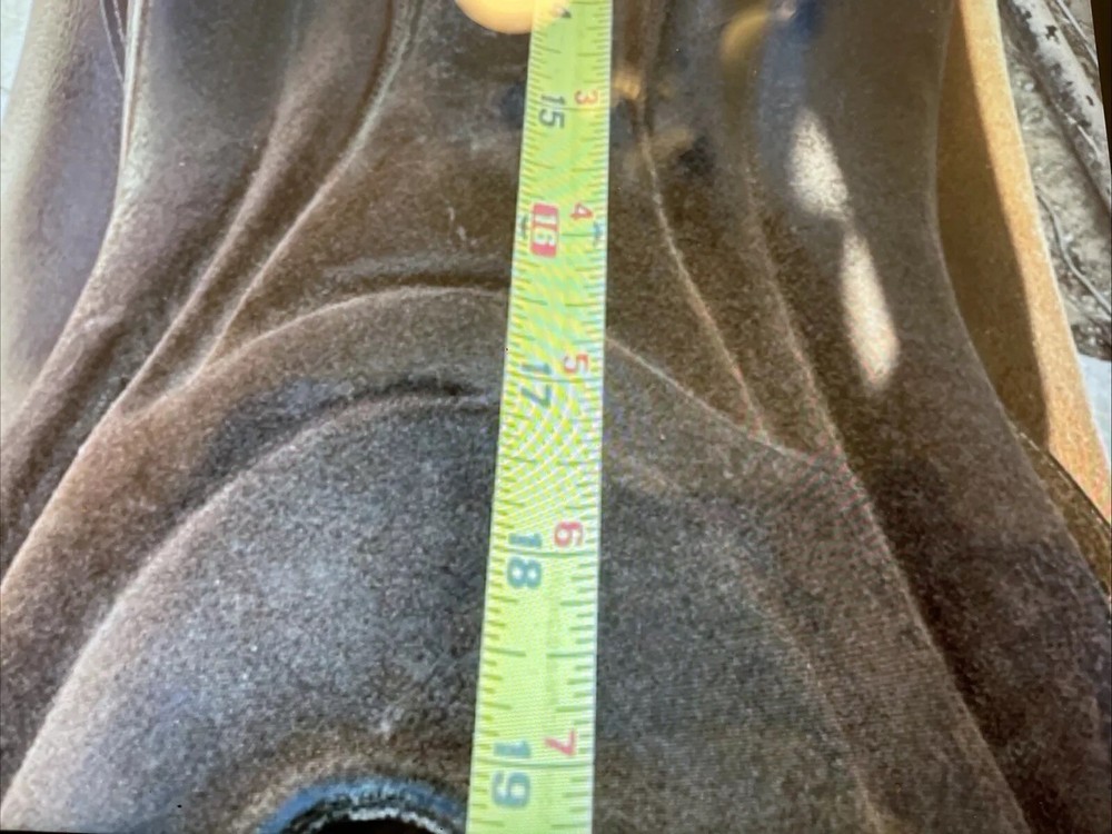 JA Barnsby & Sons Marshal & London Saddle