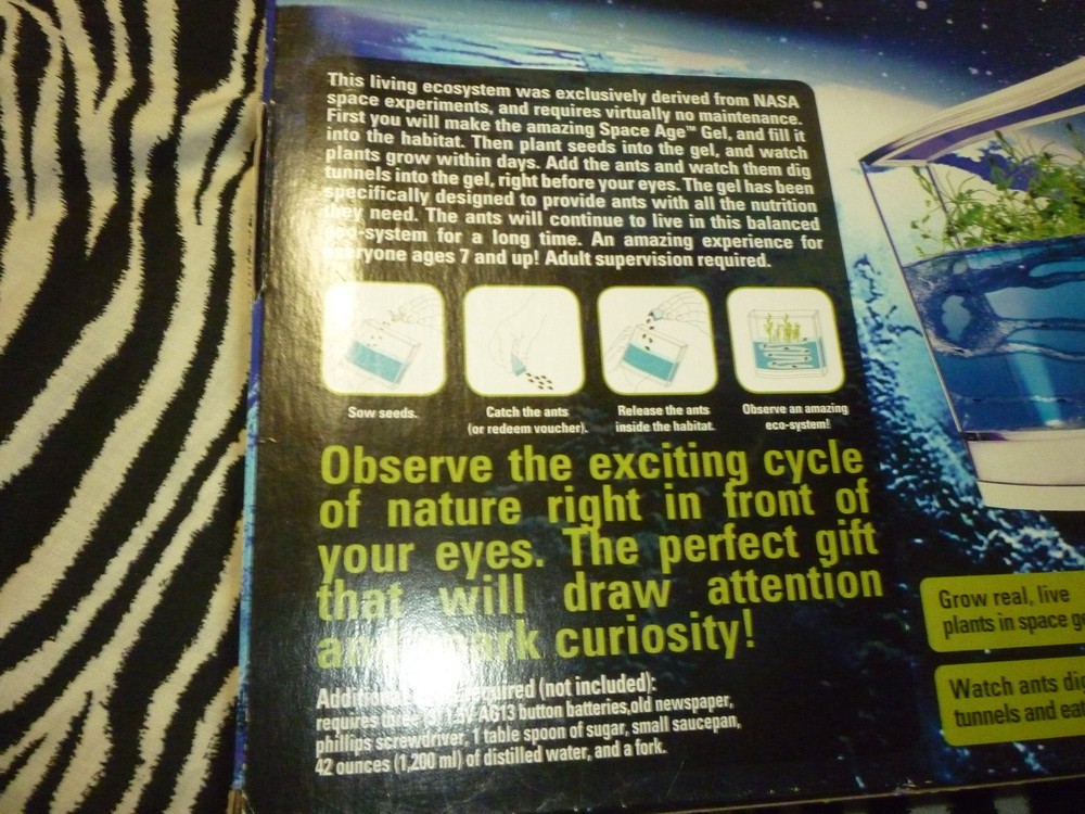 Space Age Ant Habitat - NEW OPEN BOX!!!