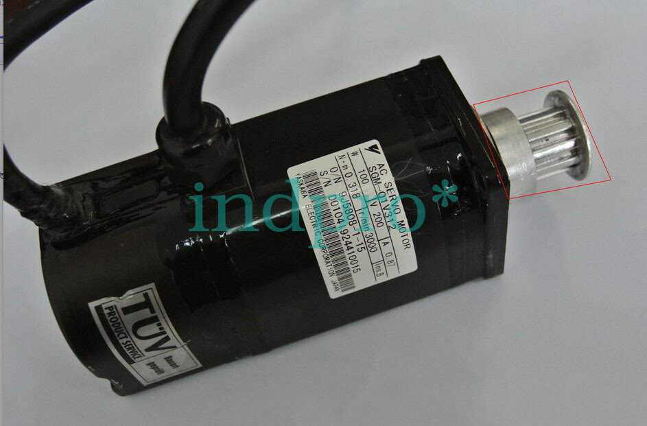 1pc used SGM-01V312   servo motor
